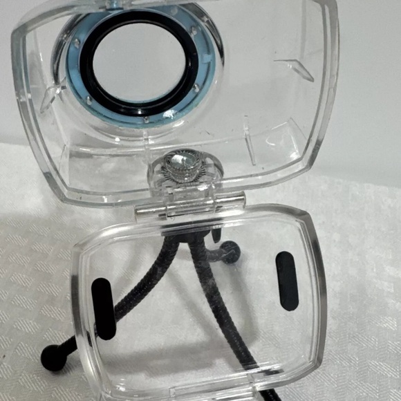 Disney Frozen Movie Action Camcorder/GoPro Camera W/ CASE AND TRIPOD. TESTED - Picture 8 of 11